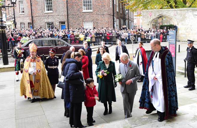 The King and Queen Consort being welcomed at the steps of York Minster